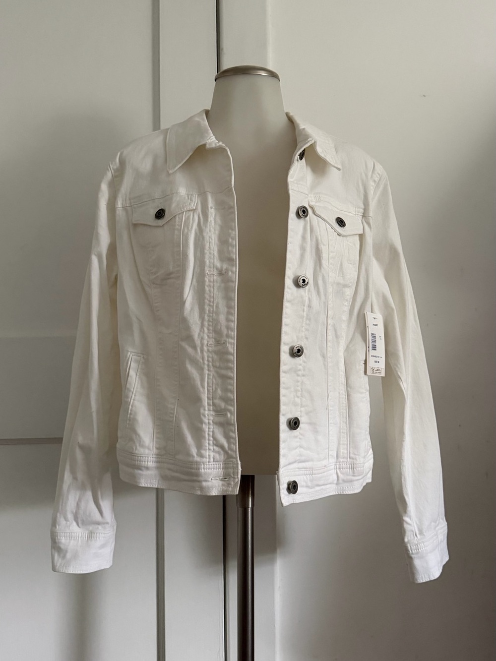 NWT Classic White Women's Denim Jacket
